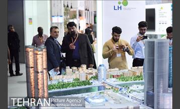 گشت و بازدید هیات ایرانی شهرداری تهران از نمایشگاه 19