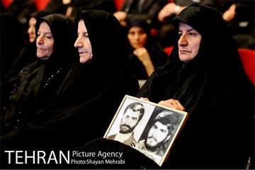 یادواره 1000 شهید منطقه 10 با حضور شهردار تهران 12