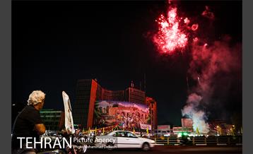 نورافشانی میدان ولیعصر(عج) در شب عید فطر 8