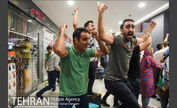 تماشای مسابقات جام جهانی فوتبال  31