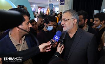 حضور شهردار تهران در نمایشگاه قرآن 17