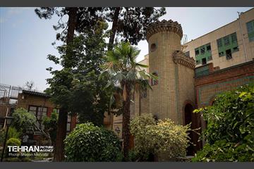 خانه مقدم 24