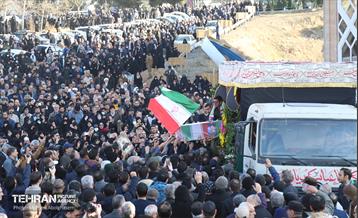 تشییع پیکر شهدای مدافع حرم در شهرک شهید محلاتی 15