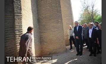 بازدید شهردار تهران از برج طغرل به مناسبت روز تهران 7