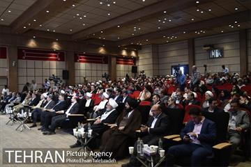 آیین افتتاح  پانزدهمین دوره نمایشگاه "عطر سیب" 17