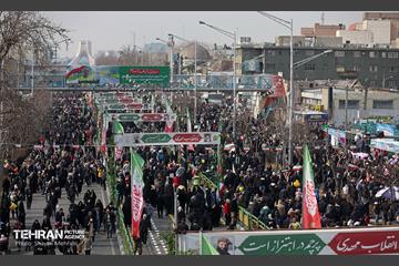 راهپیمایی ۲۲ بهمن در تهران - 3 26