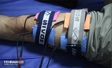 مرکز بهداشتی درمانی منطقه ۵ در لحظه افطار  16