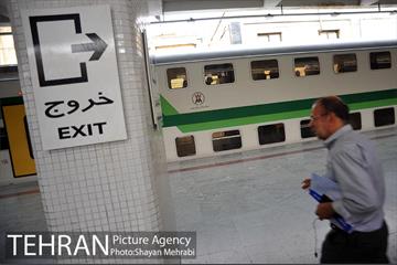 سرویس رسانی مجدد مترو خط 5 در روزهای جمعه 11