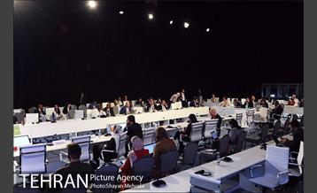 میزگرد دولت های محلی و منطقه ای 1