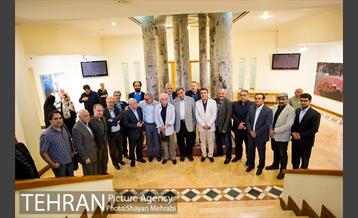 نشست صمیمانه شهردار تهران با شورای عالی و مدیرعامل خانه ی هنرمندان ایران 23