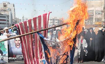 راهپیمایی ۲۲ بهمن در تهران - ۲ 12