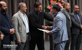 آیین تجلیل از برگزیدگان فصل تابستان مناطق ۲۲ گانه 16