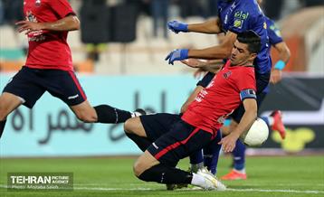 دیدار تیم‌های فوتبال استقلال و نساجی مازندران 6