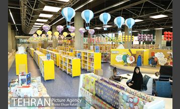 بازدید شهردار تهران از آخرین مراحل ساخت باغ کتاب تهران 35