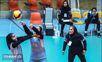 دیدار دو تیم والیبال زنان مهرسان و پیکان تهران 1