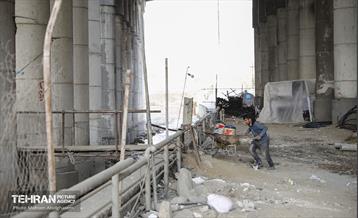 بازدید دانشجویان از پروژه مقاوم‌سازی پل تقاطع بزرگراه همت و رودخانه کن 28