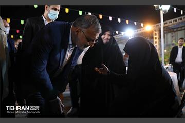 افطاری شهردار تهران با حضور خانواده شهدا 21