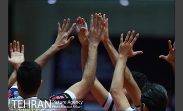 دیدار پیکان تهران و پارسه تهران در لیگ برتر والیبال 7