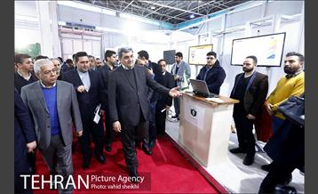 بازدید شهردار از بیستمین نمایشگاه دستاوردهای پژوهش، فناوری و فن بازار 5