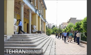 تور خبری بازدید از اماکن تاریخی منطقه ۴ و نشست خبری شهردار منطقه ۴  6