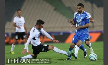 دیدار تیم های فوتبال استقلال و صبای قم