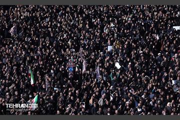 اجتماع مردم تهران در پی شهادت رهبر انقلاب - 1 37