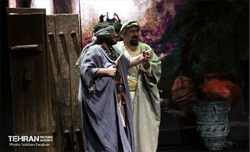 نمایش "هفتاد و سه" 16