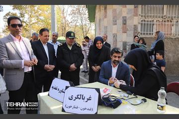 مراسم تقدیر و تکریم از پرستاران شاغل و همسران جانباز منطقه ۱۶ 4