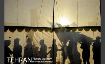 اجرای تعزیه در میدان امام حسین(ع)