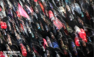 جشن خانوادگی ولادت حضرت زهرا (س) 16