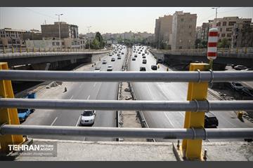 اینجا کارگاهه؛ پل تقاطع غیر همسطح در بزرگراه شهید باقری 22