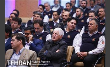 اهدای ماشین آلات خدمات شهری به شهرهای سیل زده  1