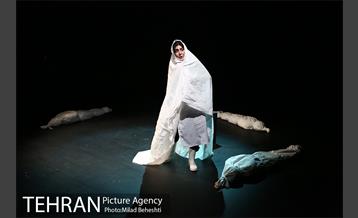 نمایش رویاهای دم صبح 11