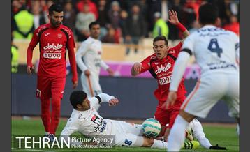 دیدار تیم های فوتبال پرسپولیس و سایپا