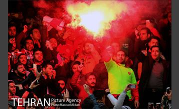 دیدار تیم های فوتبال پرسپولیس و تراکتور سازی