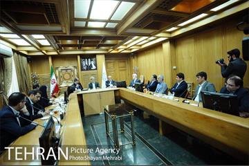 دیدار اعضای فدراسیون فوتبال با شهردار تهران 29