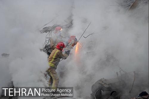 سومین روز عملیات امداد ونجات حادثه پلاسکو -4 19