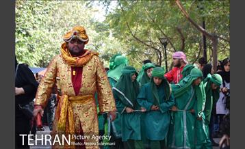 مراسم عزاداری ظهر عاشورا در بازار تهران 11