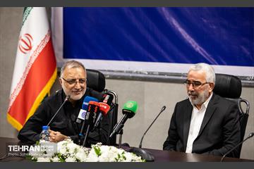 دیدار شهردار تهران با تولیت آستان علوی