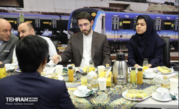 افتتاح نمایشگاه عکس ویتنام در ایستگاه مترو تجریش 43