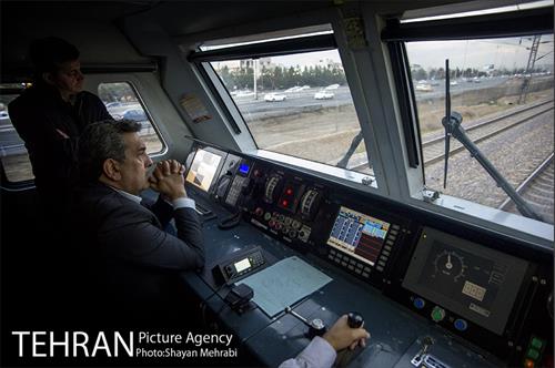 بازدید شهردار تهران از مترو خط 5 9