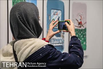 بازدید مدیران شهری به همراه اعضای شورای شهر از نمایشگاه تهران از منظر هنرمندان 9