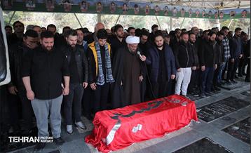 تشییع پیکر خبرنگار فقید مهدی علیرضایی (1) 6