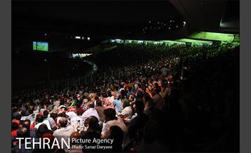 تماشای دیدار تیم‌های ملی ایران و پرتقال در استادیوم آزادی 4