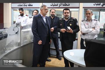 بازدید شهردار تهران از ستاد فرماندهی عملیات آتش نشانی 7