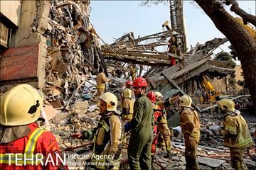 ساختمان پلاسکو فرو ریخت -4 2