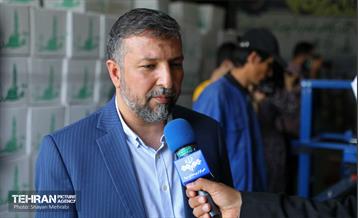 دومین مرحله از طرح اهداء بسته های معیشتی به پاکبانان 17