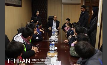 دیدار بچه های باغچه بان با شهردار منطقه شش 20