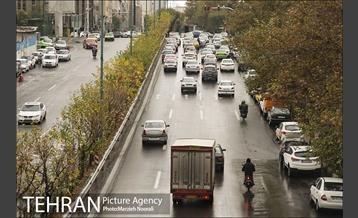 ترافیک تهران در یک روز بارانی 8