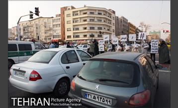 پرفورمنس " مرگ تصادفی " در چهارراه ولی عصر (عج) 13